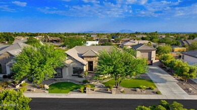 Ivyglen Circle (3)