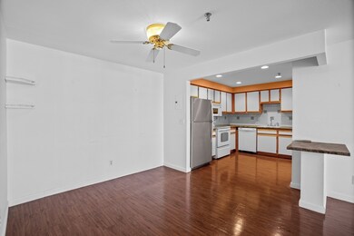 Ocean Gate Tower unit 807, Revere, MA 02151 - photo 7