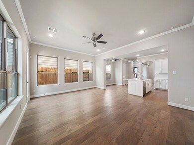 948 Judiway St, Houston, TX 77018 - photo 2