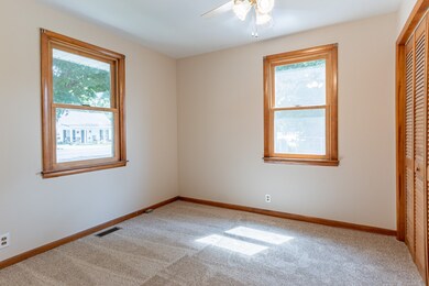 303 S Russell St, Portland, TN 37148 - photo 3