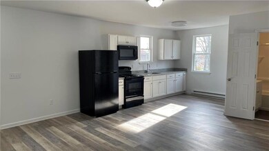 34 8th St unit D, Wind Gap, PA 18091 - photo 3