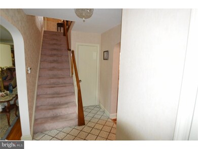 520 Circle Dr, Havertown, PA 19083 - photo 5