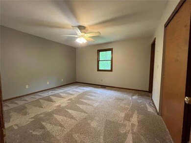 611 Johnny Dr, Maryville, IL 62062 - photo 7