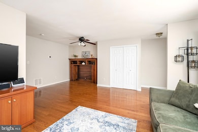 87 Danbury Ct, East Windsor, NJ 08520 - photo 4