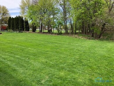 409 E Church St, West Unity, OH 43570 - photo 4