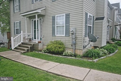 601 Abbe Ct, Freemansburg, PA 18017 - photo 2