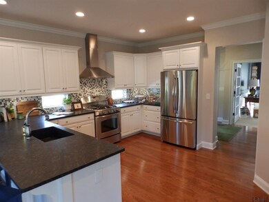 9 Maria Ln, Saratoga Springs, NY 12866 - photo 4