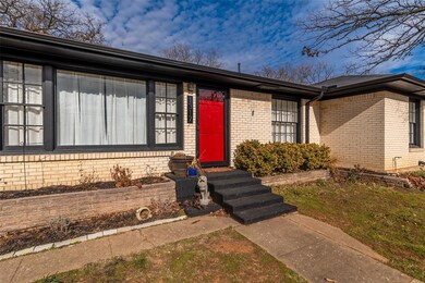 1317 W Hull St, Denison, TX 75020 - photo 2