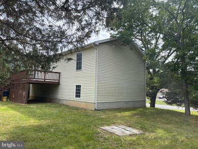 575 Quarry Rd, Bunker Hill, WV 25413 - photo 6