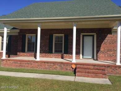 211 Columbia Dr, Jacksonville, NC 28546 - photo 2