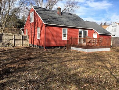 Big back yard with deck for entertaining.