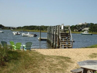 142 Whippoorwill Cir, Mashpee, MA 02649 - photo 4