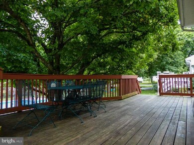 747 Fairmont Rd, Riegelsville, PA 18077 - photo 4