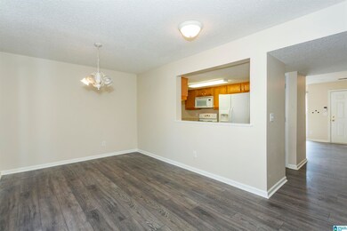 5108 Falling Creek Ln, Birmingham, AL 35235 - photo 6