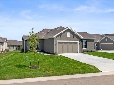 8263 Aurora St, Lenexa, KS 66220 - photo 2