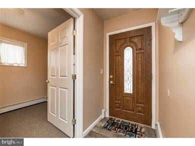 50 Grapevine Rd, Levittown, PA 19057 - photo 2