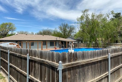 1016 S Trindle St, Hugoton, KS 67951 - photo 2
