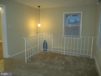 517 Capitol Heights Blvd, Capitol Heights, MD 20743 - photo 5