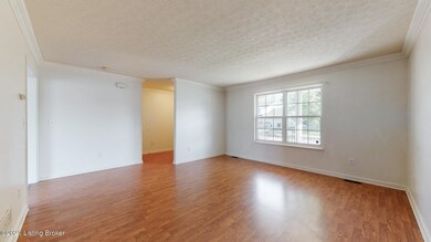 6000 Grandel Pointe Ct Louisville KY 402