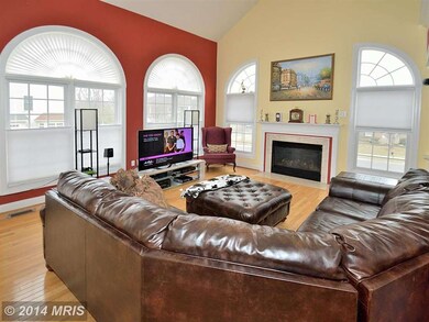 13001 Waters Discovery Ln, Germantown, MD 20876 - photo 5