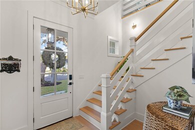 606 Lake View Cottages Dr, Saint Simons Island, GA 31522 - photo 4