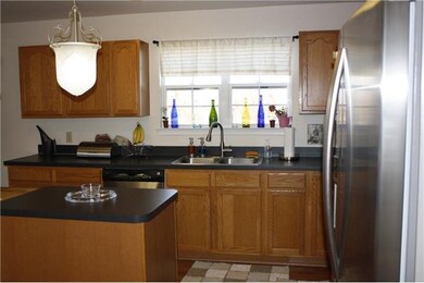 79 Wiand Ln, Spring City, PA 19475 - photo 7