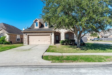 1031 Luke Dr, Alvin, TX 77511 - photo 2