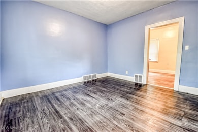 3305 E 132nd St, Cleveland, OH 44120 - photo 5