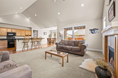 3469 SW 35th Place, Redmond, OR 97756 - photo 3