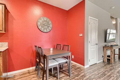 08 Dining Room