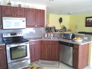 4650 NW 109th Ct, Doral, FL 33178 - photo 5