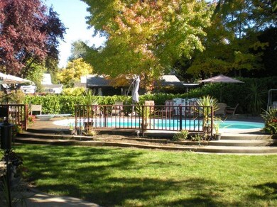 2360 Spring St, Medford, OR 97504 - photo 4