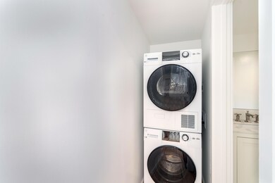 Washer / Dryer