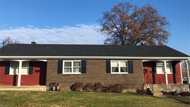 51 Harvey St, Struthers, OH 44471 - photo 7