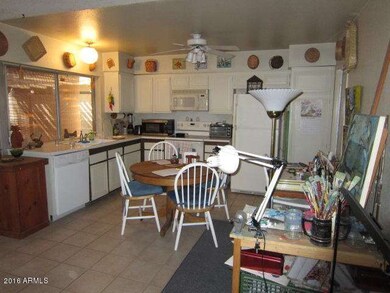 OPEN KITCHEN
