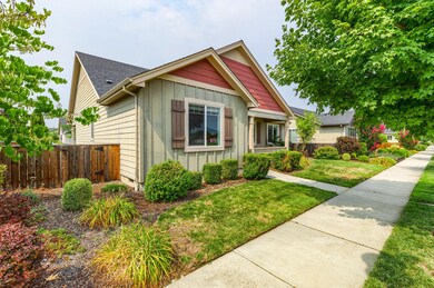 514 Stone Pointe Dr, Central Point, OR 97502 - photo 4