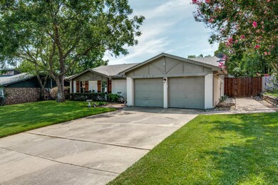 8412 Brookview Dr, North Richland Hills, TX 76182 - photo 3