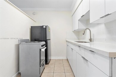1715 N 16th Ave unit 209, Hollywood, FL 33020 - photo 2