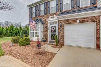 334 Berg Cir, Fort Mill, SC 29715 - photo 3