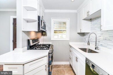 2240 Rollins Dr, Alexandria, VA 22307 - photo 4