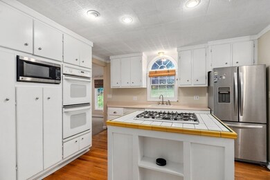 18 Kalmar St, Worcester, MA 01606 - photo 7