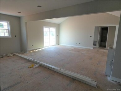 1028 Jennings Rd, Statesville, NC 28625 - photo 5