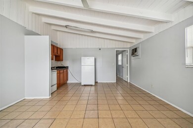 unlisted-address, Tampa, FL 33612 - photo 6