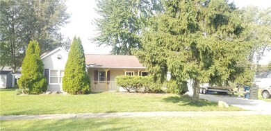 654 Grantwood Ave, Sheffield Lake, OH 44054 - photo 2