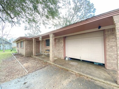 930 Mulberry Ln, Brazoria, TX 77422 - photo 3