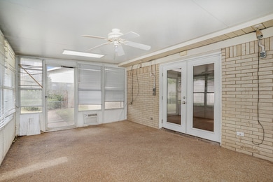 2420 Monterrey St, Arlington, TX 76015 - photo 3