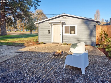 153 NE Box St, Sheridan, OR 97378 - photo 2