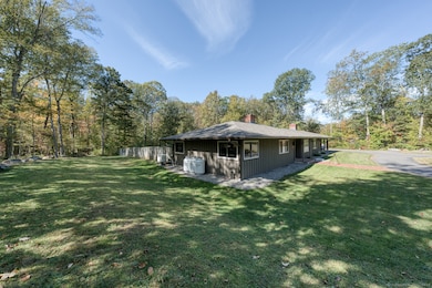63 Laurel Grove Dr, Higganum, CT 06441 - photo 4