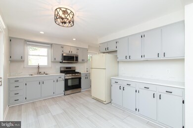 605 Maryland Rd, Glassboro, NJ 08028 - photo 7