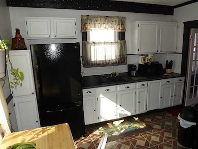 18 Woodmont St, Providence, RI 02907 - photo 5